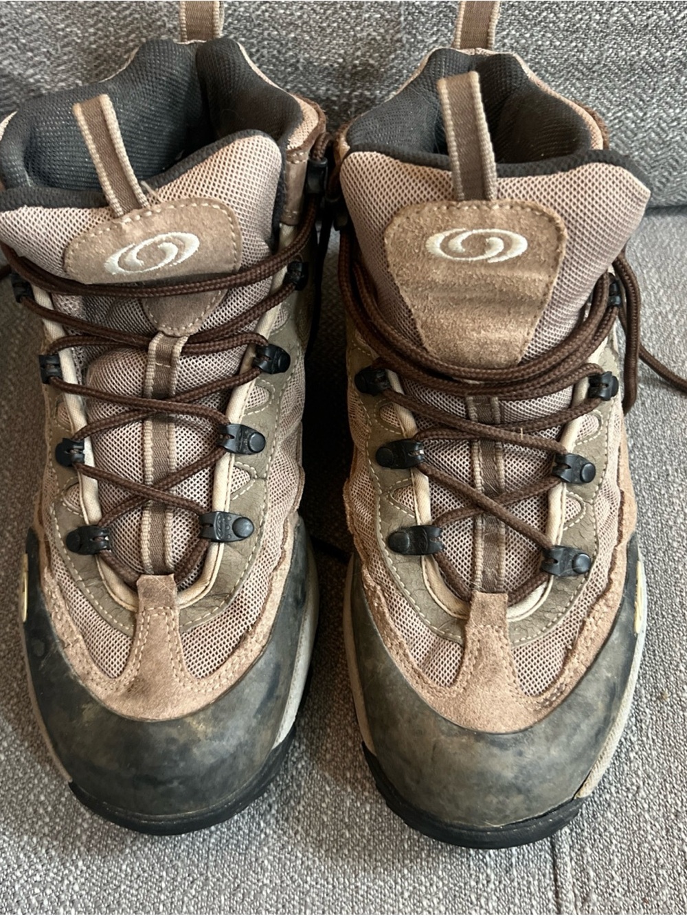 Salomon Contagrip Women Size 8.5 Light Brown Leather Hiking Ankle Boot